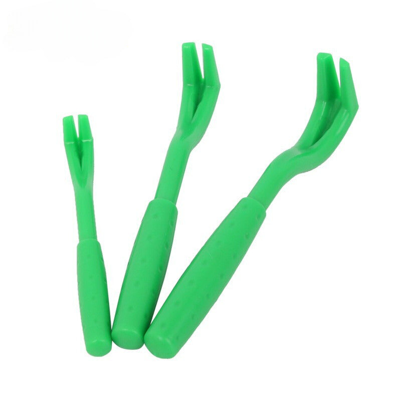 Yingte Pet Bug Catching Tool Set - Includes Flea Comb, Bug Catching Pen, Tick Tweezers, Pointed Tweezers, and Bug Container